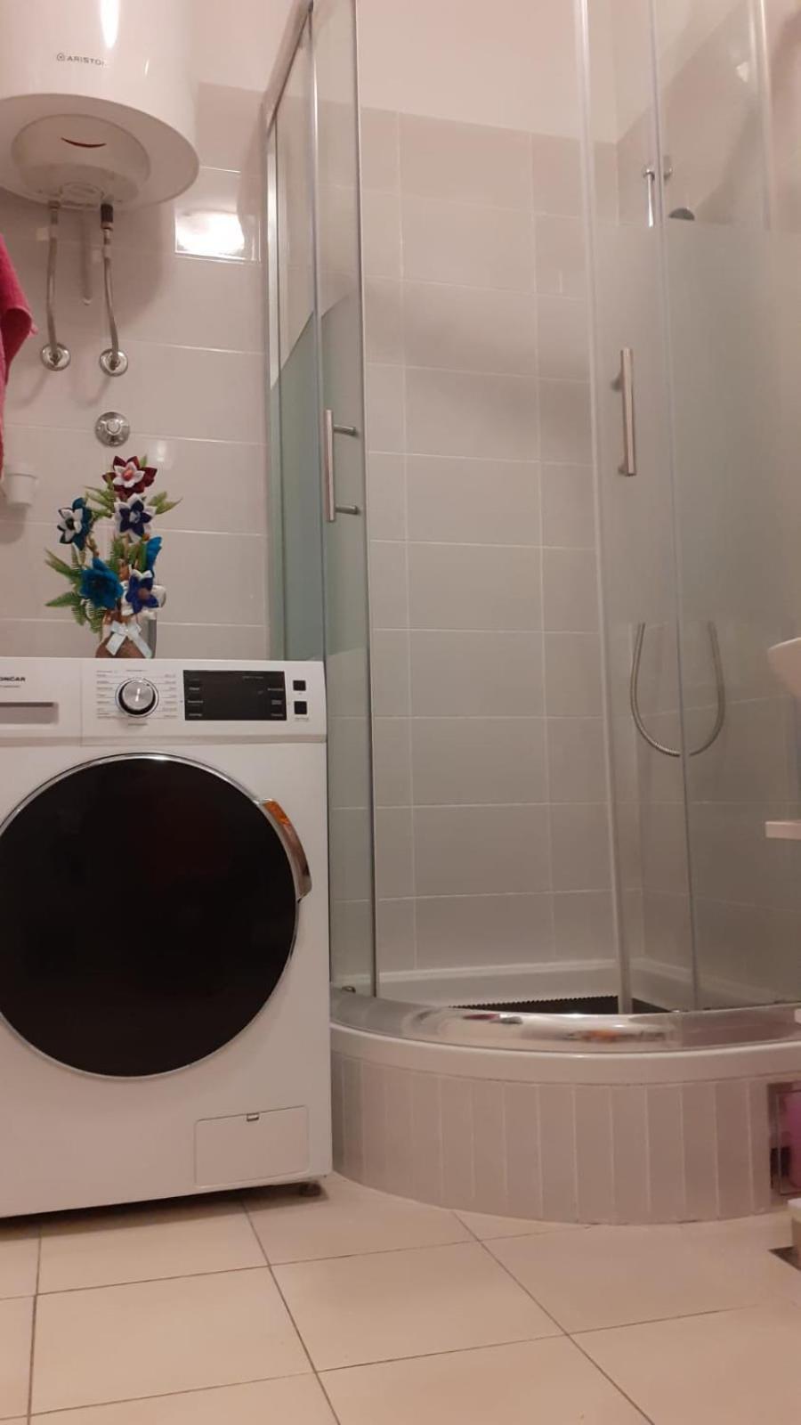 Mariposa, Apartment With Balcony, Private Parking In The Garage, Near The Biggest Shopping Center Mall Of Split Exterior photo